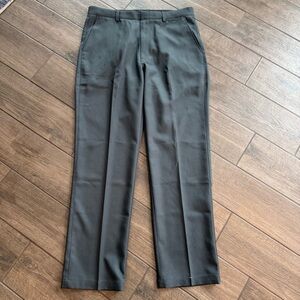 Oobe Black Dress Pants with Straight-Leg Cut and Crisp Crease